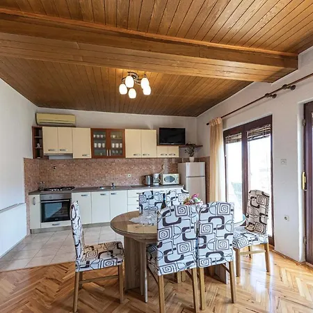 Apartment Marina With Sea View 03 Apartman *