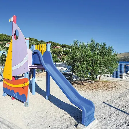 Apartman Apartment Marina With Sea View 03